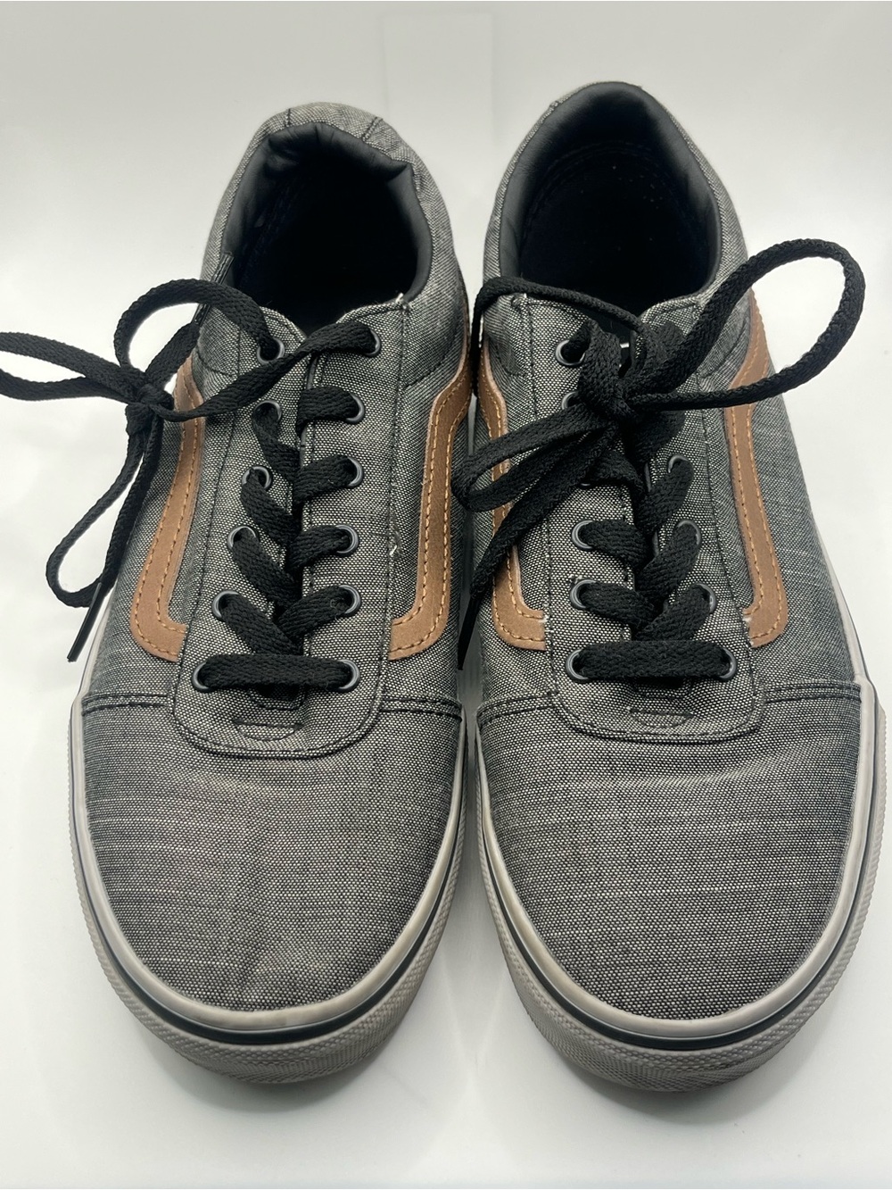 Vans Ward Deluxe Youth Size 5 Gray Brown Skate Shoes Sneakers